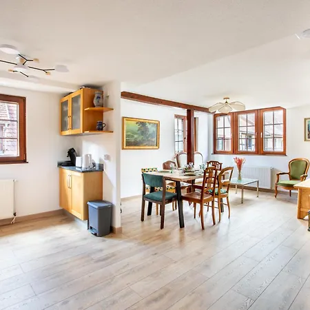 Chez Madeleine En Plein Coeur De